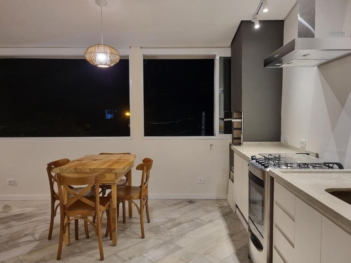 Casas Com Jacuzzi E Churrasqueira A 500 Metros Da Praia Do Pereque Na Ilhabela Bagian luar foto